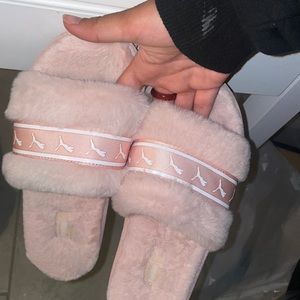 pink Puma slides